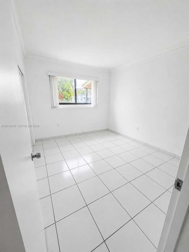 765 W 70th Pl, Unit 765, Hialeah, FL 33014 Photo