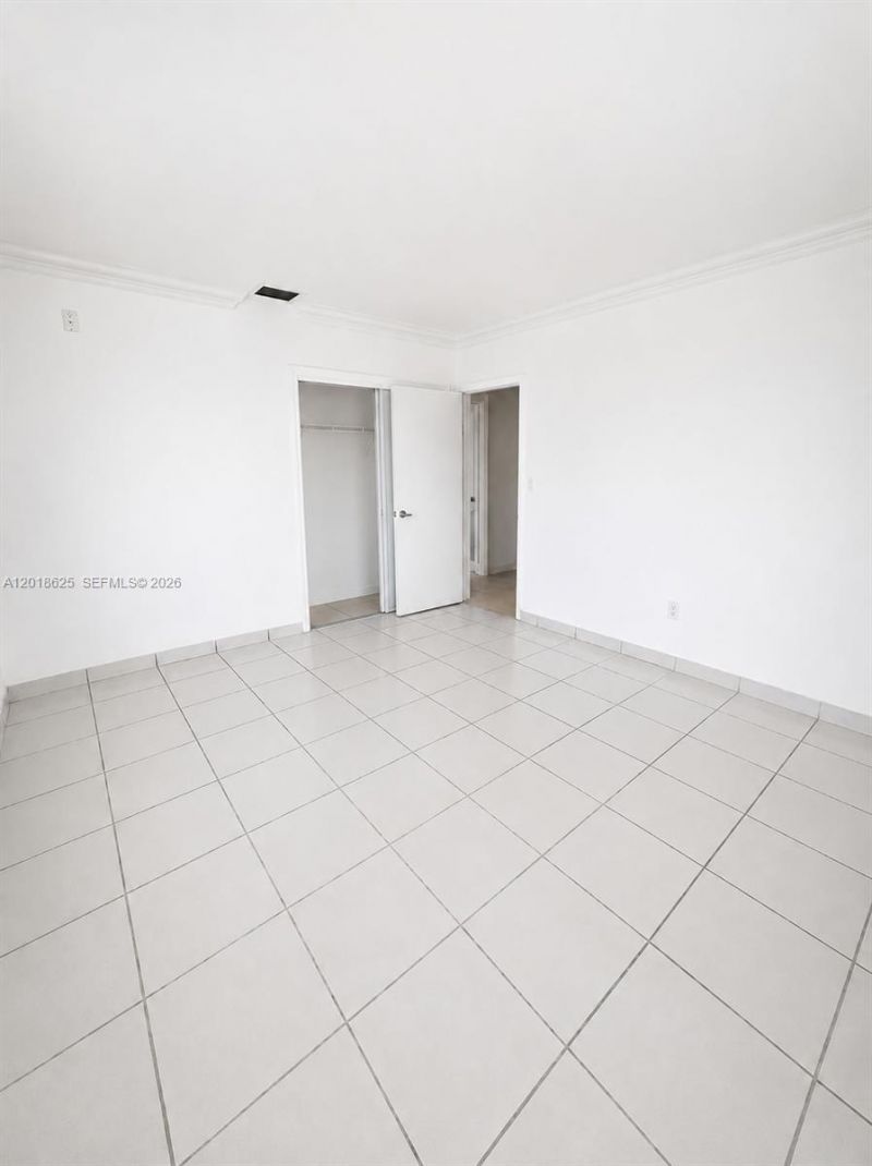 765 W 70th Pl, Unit 765, Hialeah, FL 33014 Photo