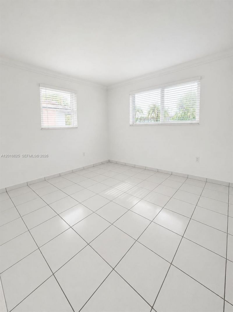 765 W 70th Pl, Unit 765, Hialeah, FL 33014 Photo