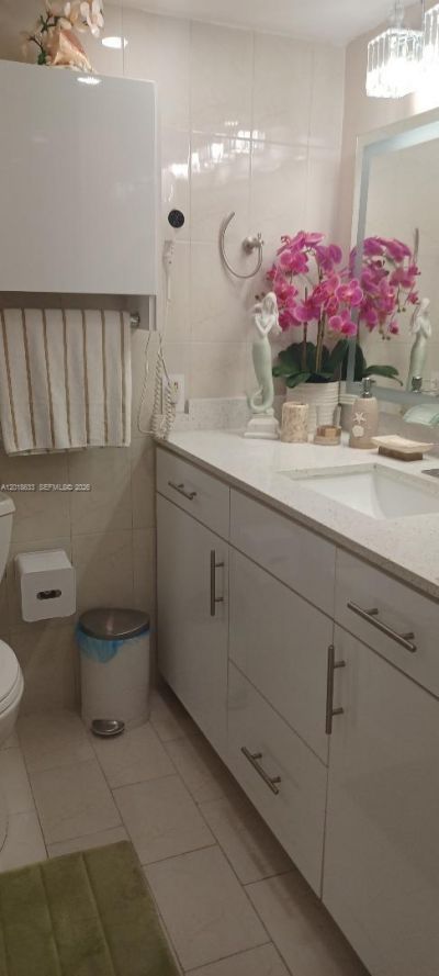 1801 S Treasure Dr , Unit 222, North Bay Village, FL 33141 Photo