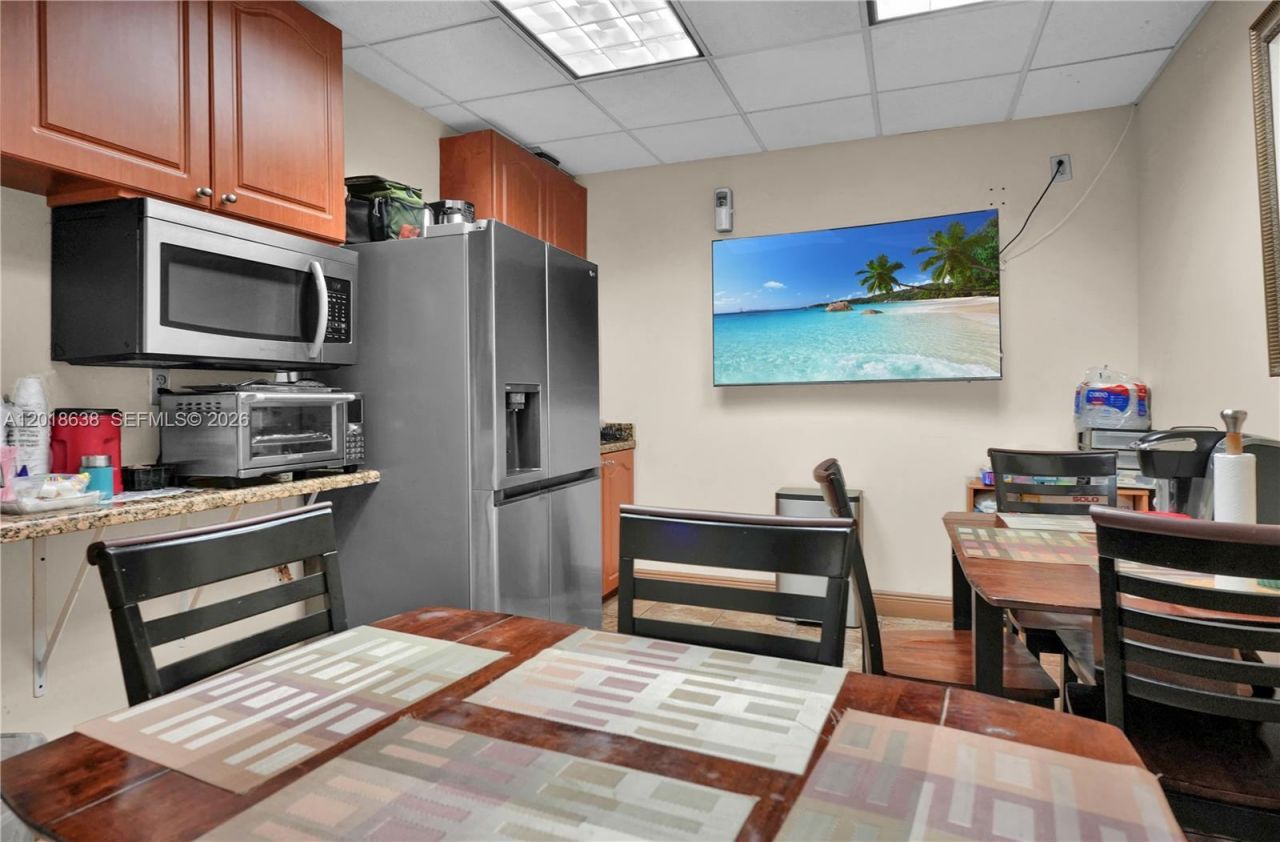 12601 NW 115th Ave, Unit A-114, Medley, FL 33178 Photo