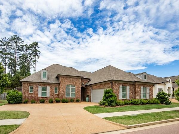 226 Persimmon Ln, Oxford, MS 38655