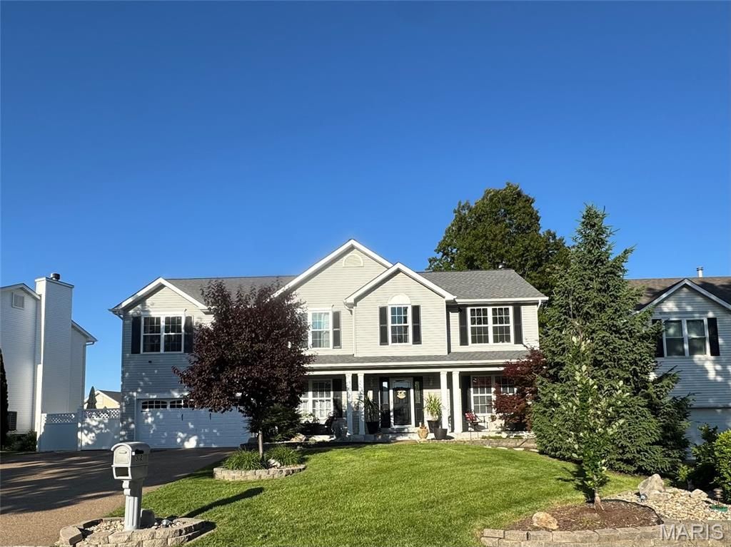 312 Quiet Country Drive, Saint Peters, MO 63376 Main Photo