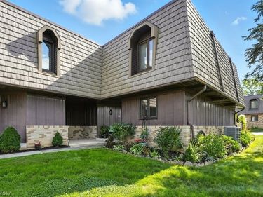 3860 Sawbridge Drive, Unit 21, Richfield, OH 44286