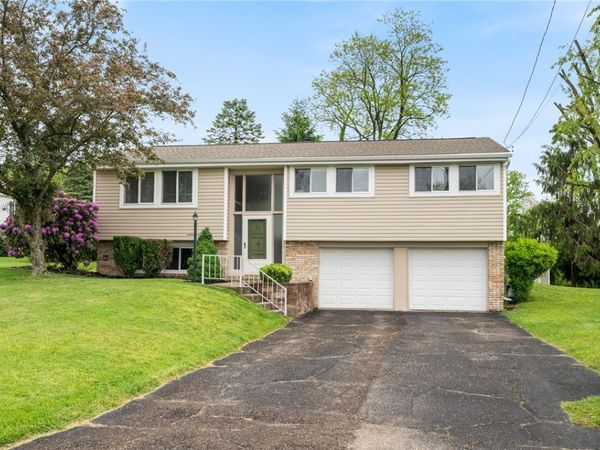 219 Rivercrest Dr , Coraopolis, PA 15108