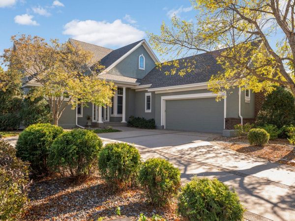1540 Waterford Court , Golden Valley, MN 55422