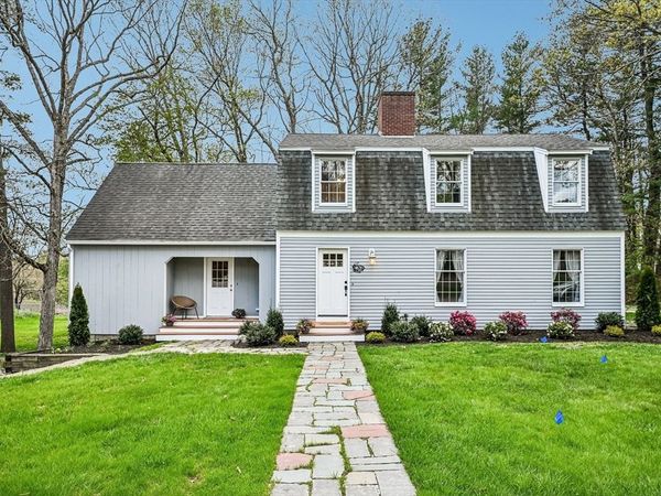 20 Crestwood Rd, North Reading, MA 01864