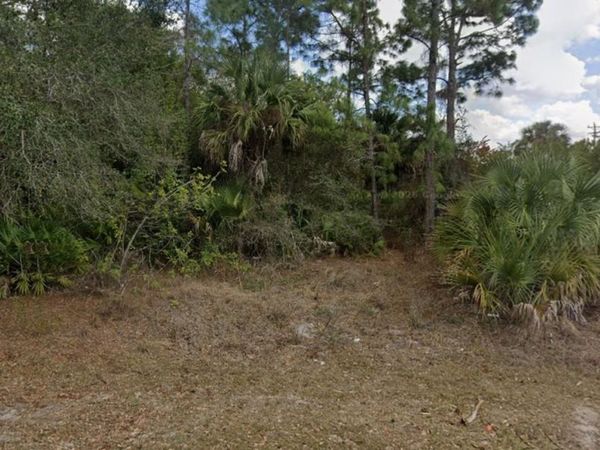 602 JACKSON AVENUE , LEHIGH ACRES, FL 33972