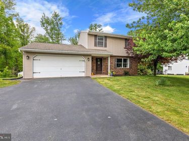 9 HOMESTEAD DRIVE, DENVER, PA 17517