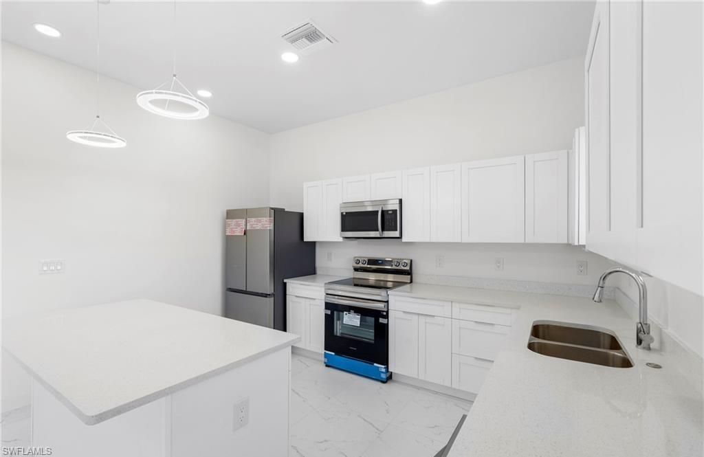 4233 Jacaranda Pkwy W, Cape Coral, FL 33993 Photo