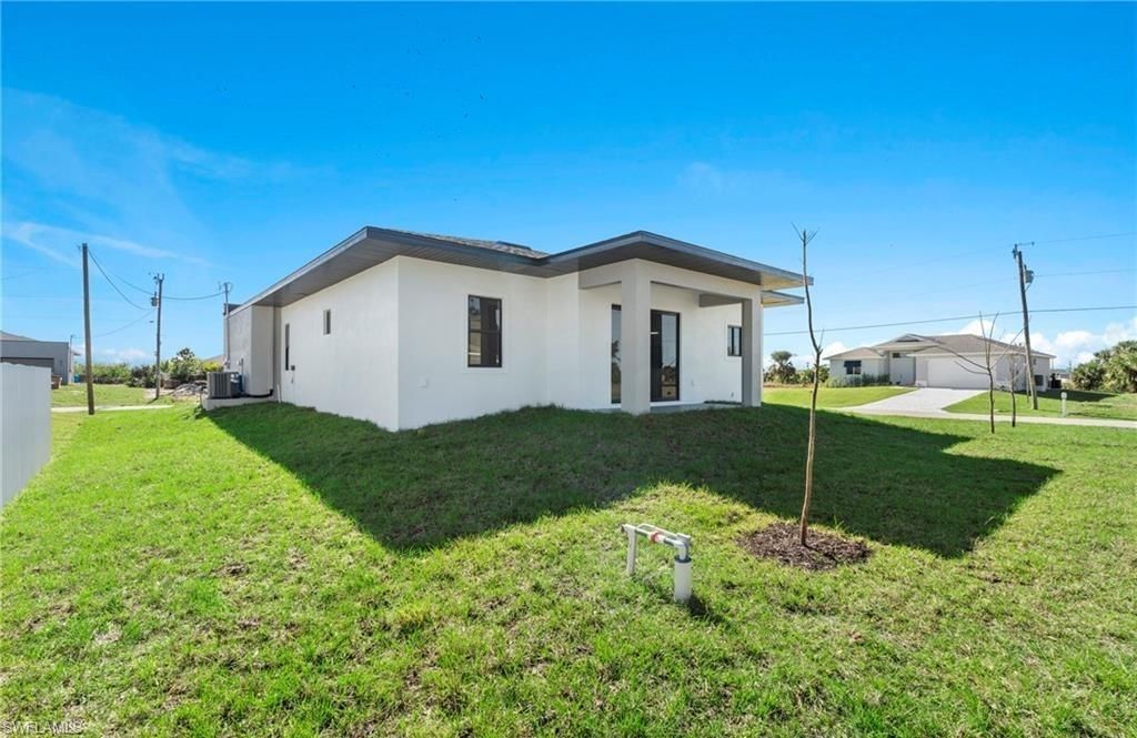 4233 Jacaranda Pkwy W, Cape Coral, FL 33993 Photo