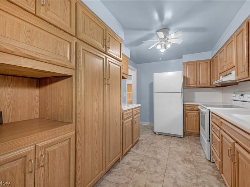 4499 Colorado Avenue, Sheffield Village, OH 44054 Photo 14