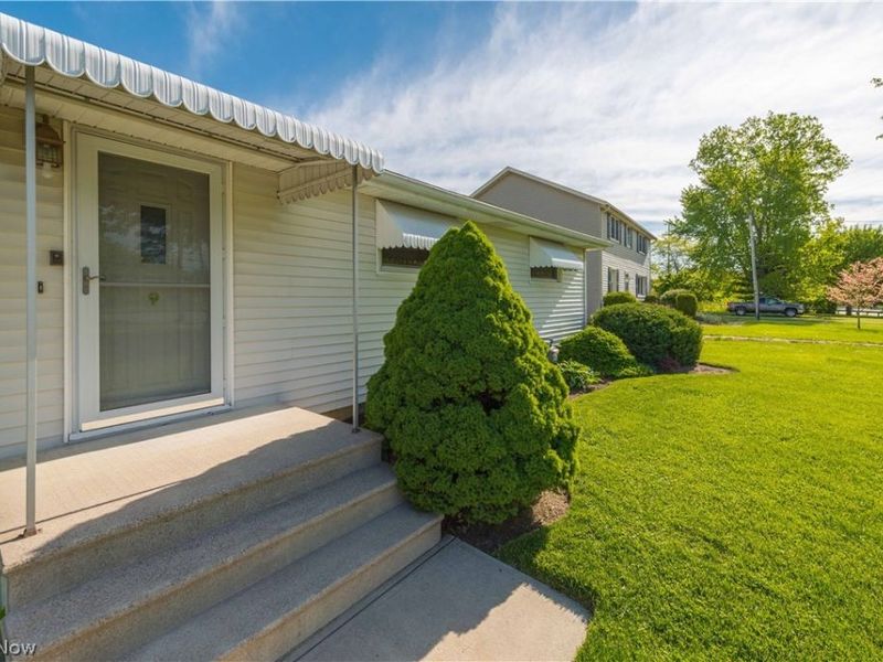 4499 Colorado Avenue, Sheffield Village, OH 44054 Photo 4