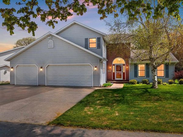 1734 O HEARN LANE, De Pere, WI 54115