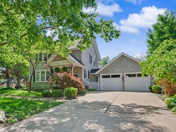 1202 W Healey Street, Champaign, IL 61821