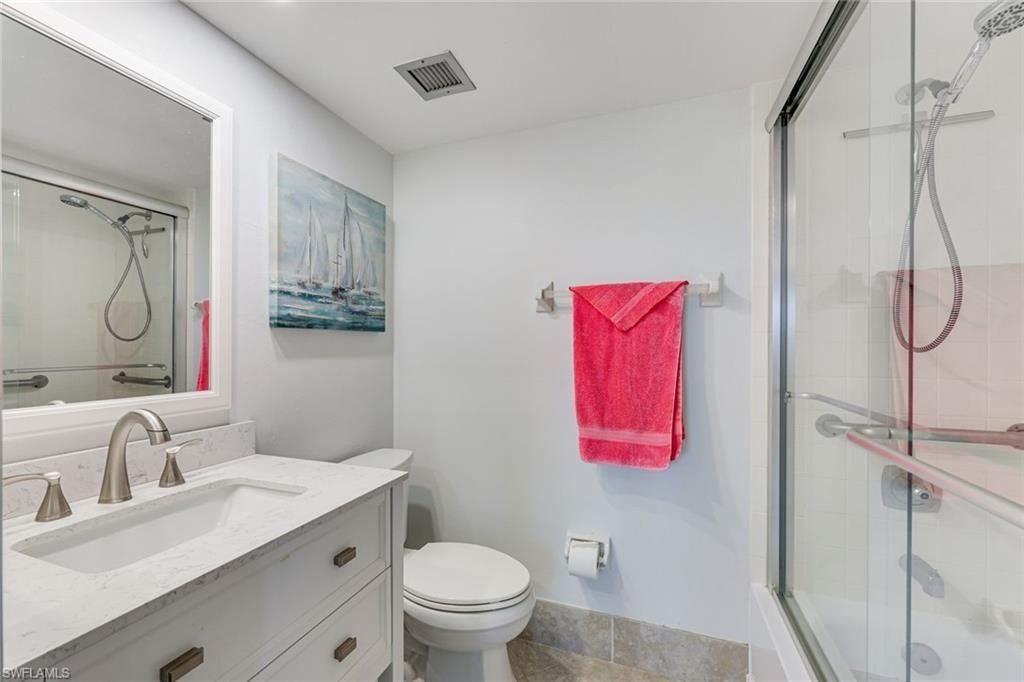 29 High Point Cir E, Unit 107, Naples, FL 34103 Photo