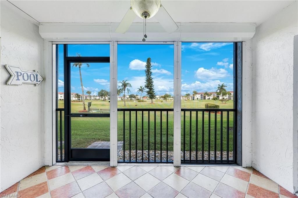 29 High Point Cir E, Unit 107, Naples, FL 34103 Photo