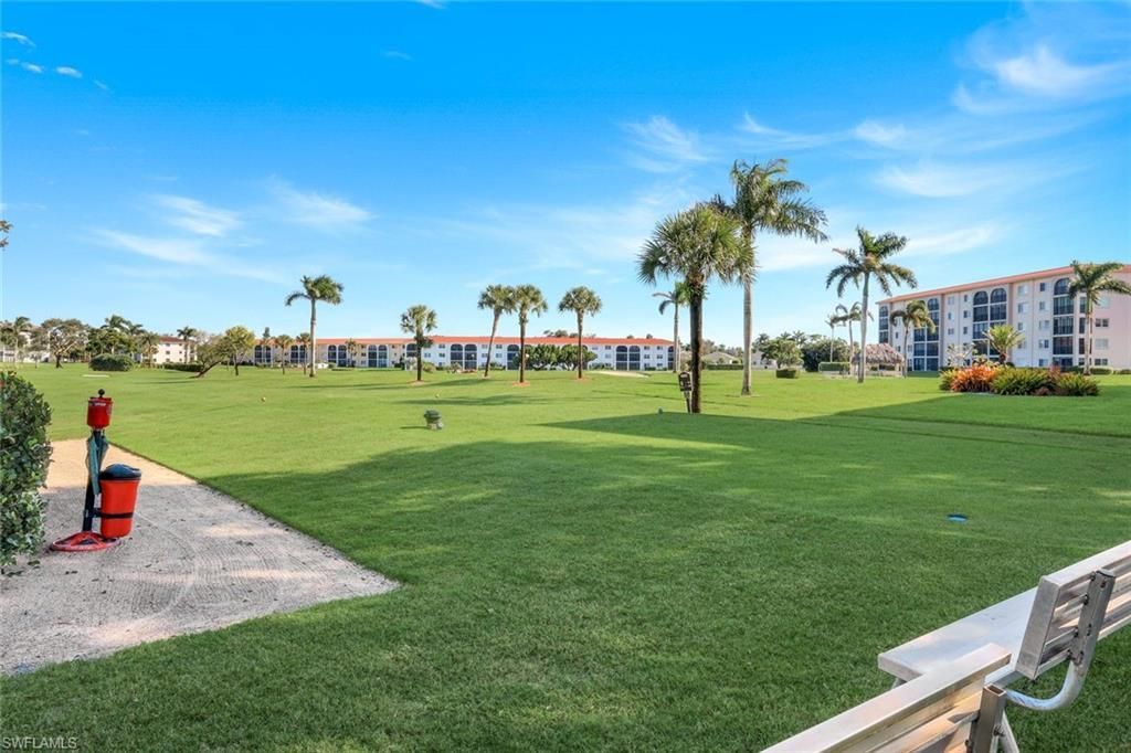 29 High Point Cir E, Unit 107, Naples, FL 34103 Photo