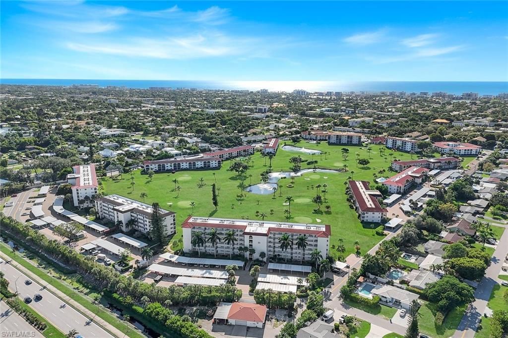 29 High Point Cir E, Unit 107, Naples, FL 34103 Photo
