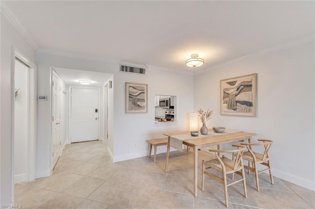 29 High Point Cir E, Unit 107, Naples, FL 34103 Photo