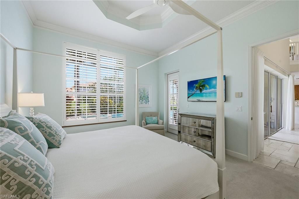 2292 Island Cove Cir, Naples, FL 34109 Photo