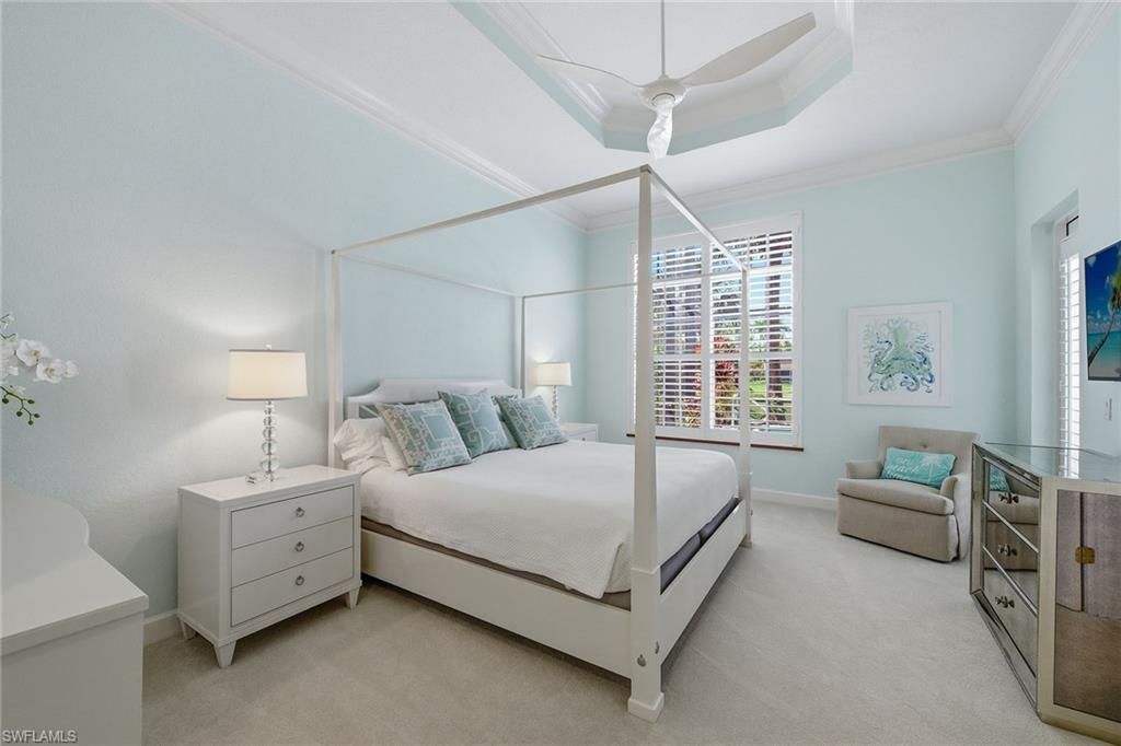 2292 Island Cove Cir, Naples, FL 34109 Photo