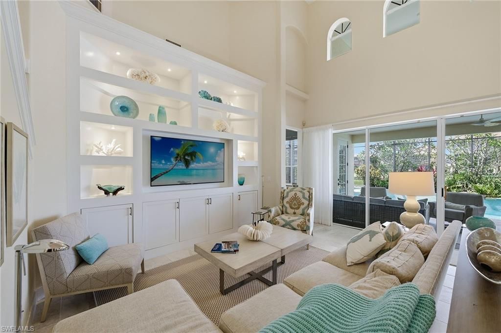 2292 Island Cove Cir, Naples, FL 34109 Photo