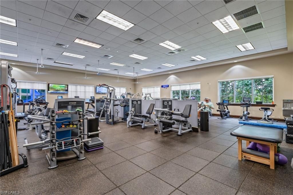 2292 Island Cove Cir, Naples, FL 34109 Photo
