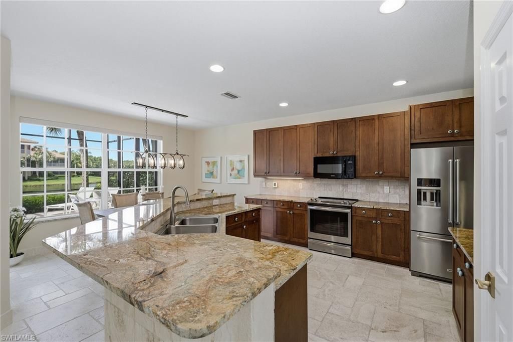 2292 Island Cove Cir, Naples, FL 34109 Photo