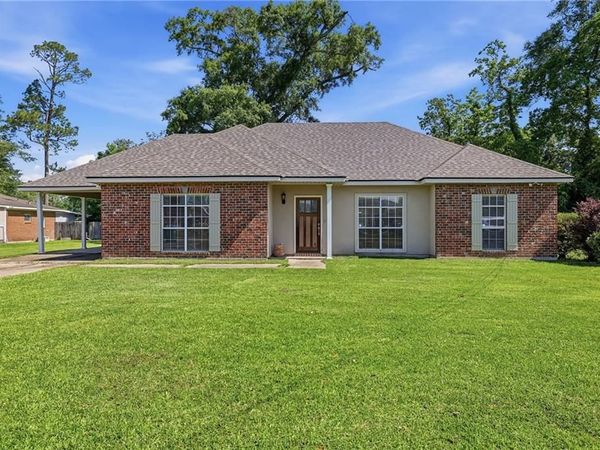 208 W MULBERRY Street , Amite, LA 70422