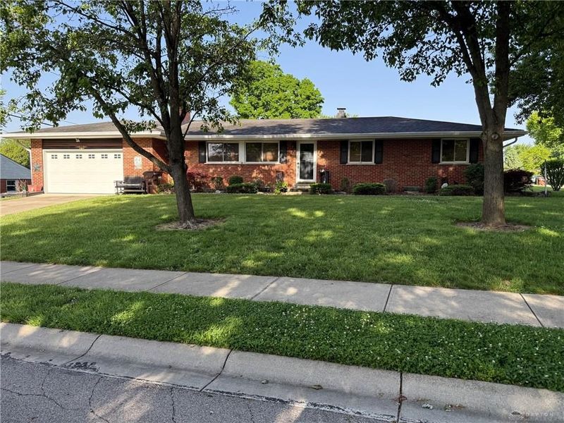 459 Glenview Drive, Lebanon, OH 45036 Photo 2