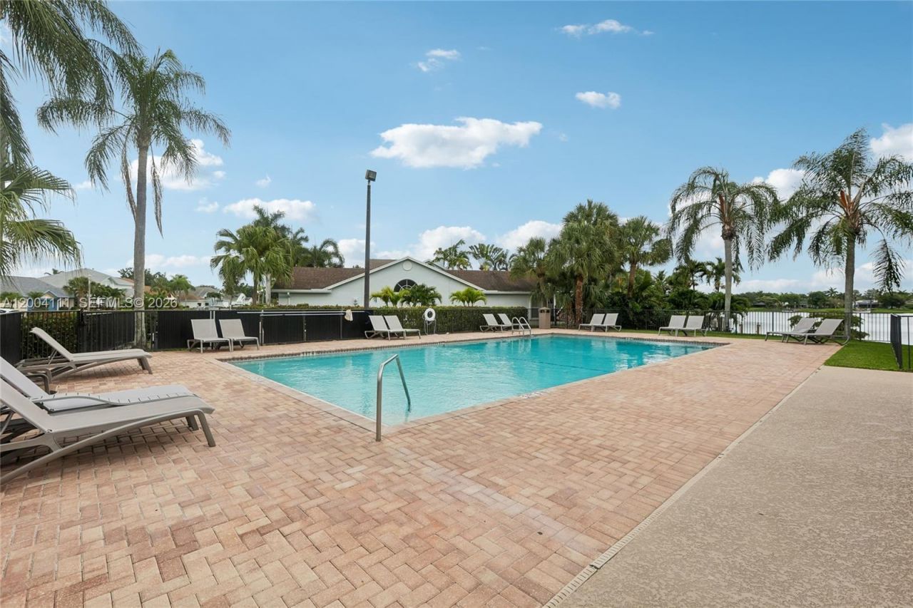 12769 Meadowbreeze Dr , Wellington, FL 33414 Photo
