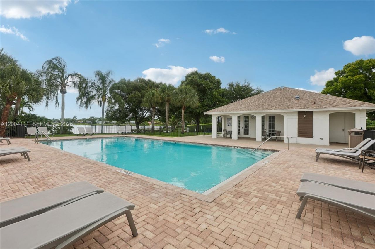 12769 Meadowbreeze Dr , Wellington, FL 33414 Photo