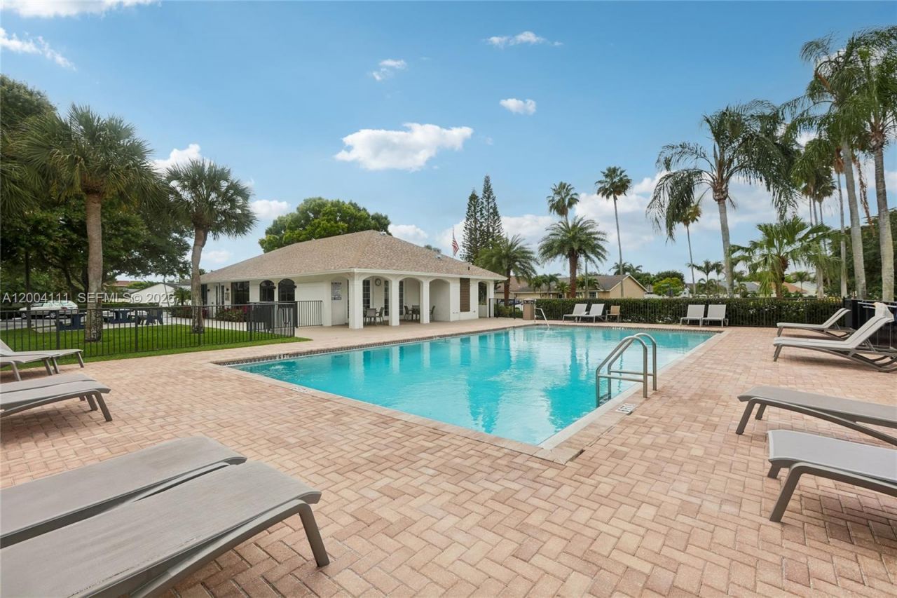 12769 Meadowbreeze Dr , Wellington, FL 33414 Photo