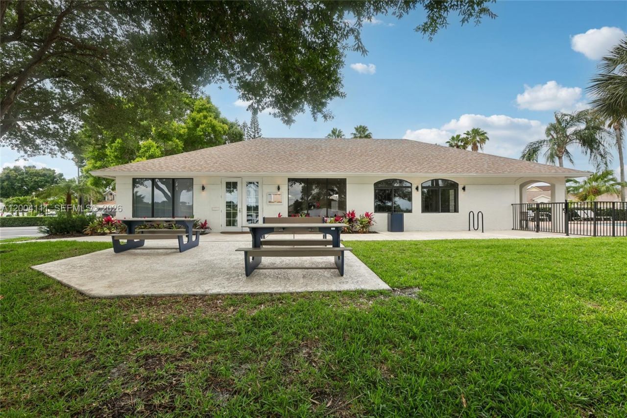 12769 Meadowbreeze Dr , Wellington, FL 33414 Photo