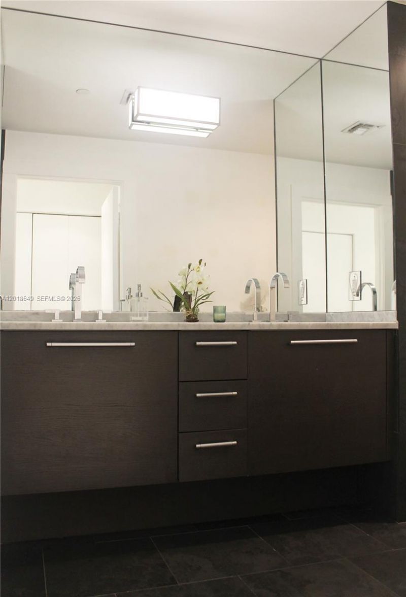 900 Biscayne Blvd , Unit 3207, Miami, FL 33132 Photo