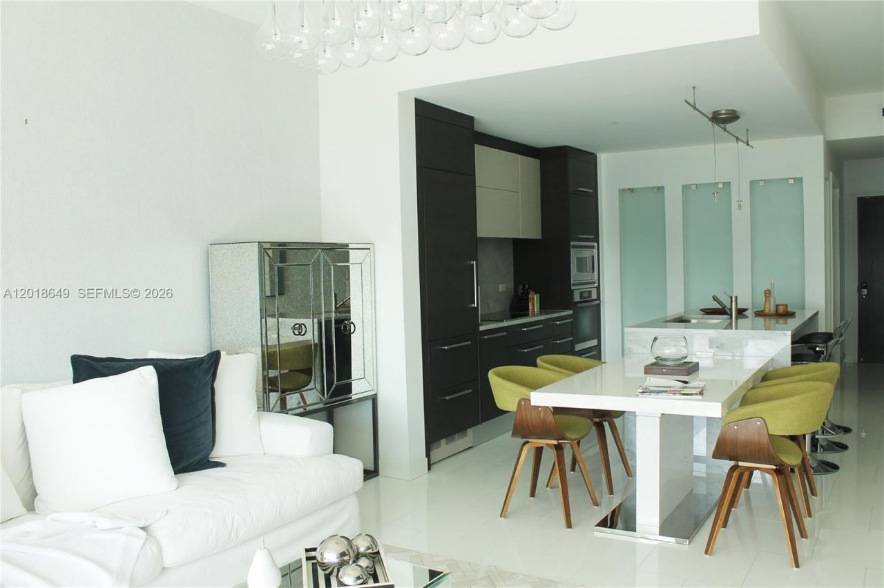 900 Biscayne Blvd , Unit 3207, Miami, FL 33132 Photo