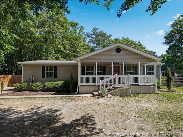 220 Fondern Drive, Hope Mills, NC 28348