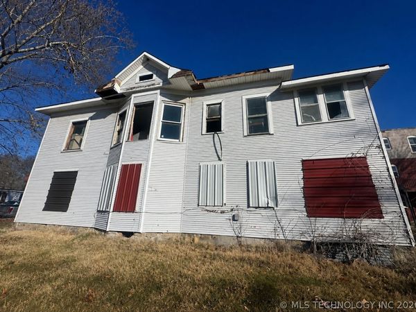 228 S D , Muskogee, OK 74403