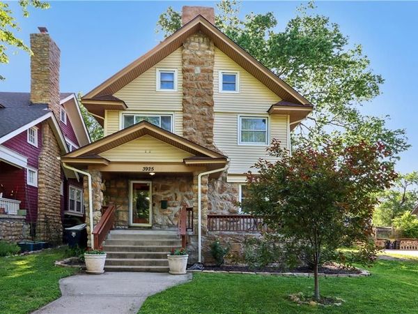 3925 Manheim Road, Kansas City, MO 64110