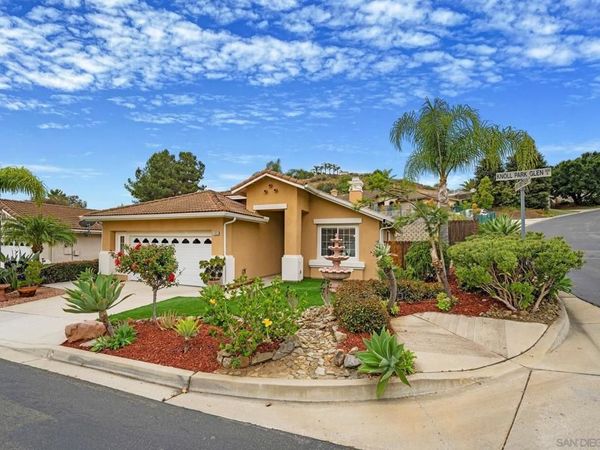 1425 Knoll Park Gln, Escondido, CA 92029