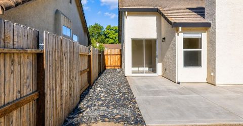 1826 Avenida Martina, Roseville, CA 95747 Photo