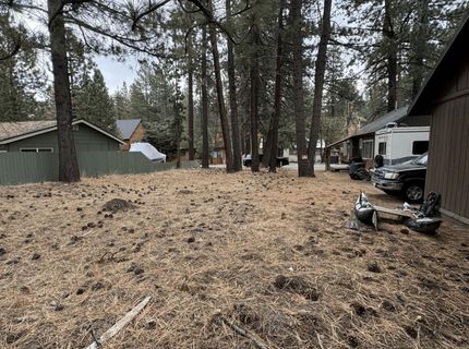 2495 Chris Ave, South Lake Tahoe, CA 96150 Photo