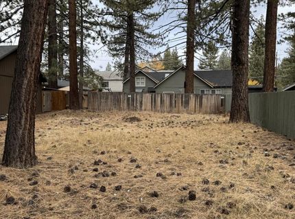 2495 Chris Ave, South Lake Tahoe, CA 96150 Photo