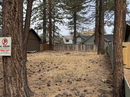 2495 Chris Ave, South Lake Tahoe, CA 96150 Photo