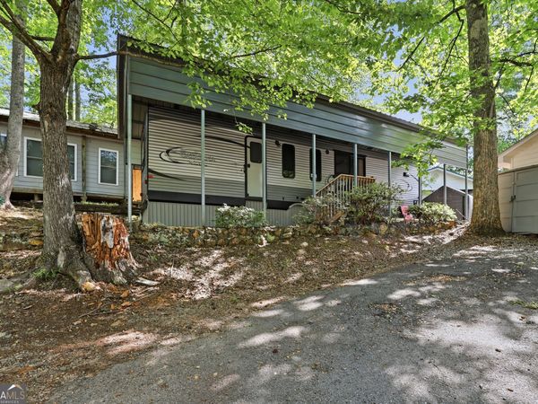 1052 Mountain Shadows Drive, Cleveland, GA 30528