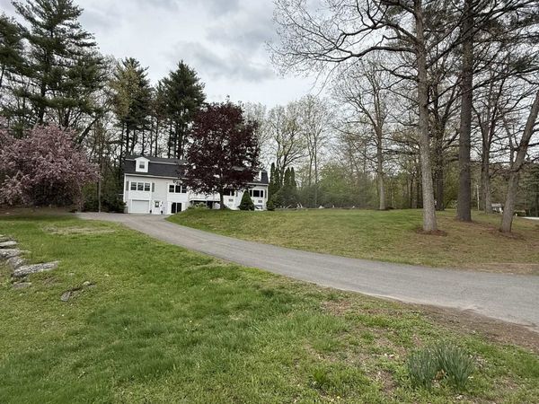 4 Sunset Drive, Unit A, Londonderry, NH 03053