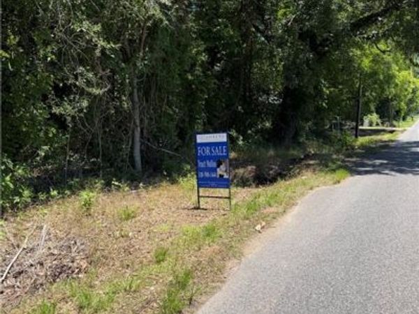 2725 ENTERPRISE Drive, Alexandria, LA 71303