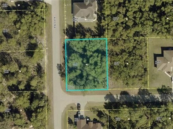 Corner Lot , LEHIGH ACRES, FL 33971