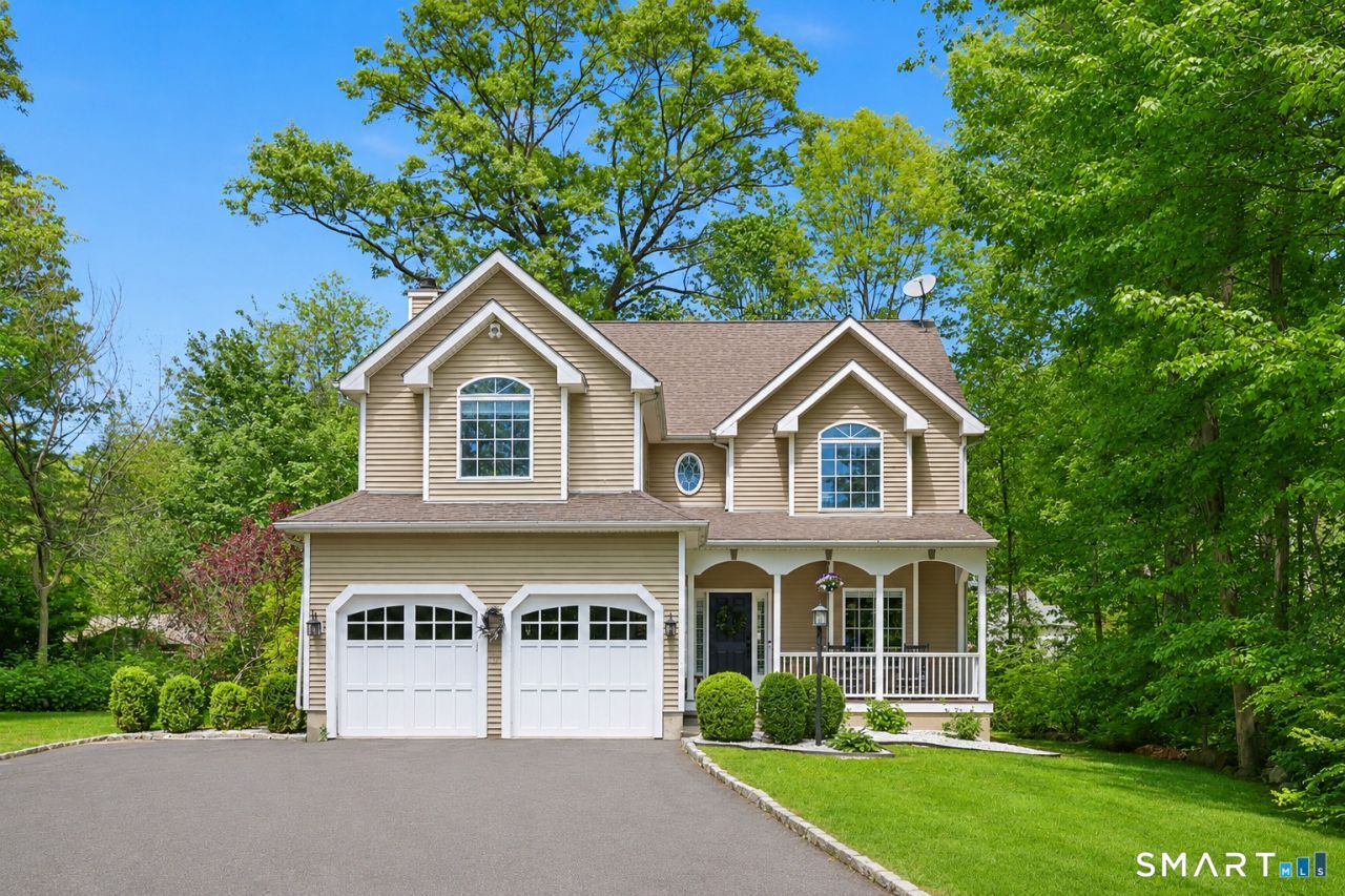 32 Juhasz, Norwalk, CT 06854 Main Photo